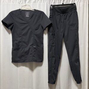 Cherokee Scrub Set Pewter joggers xxs, xs joggers